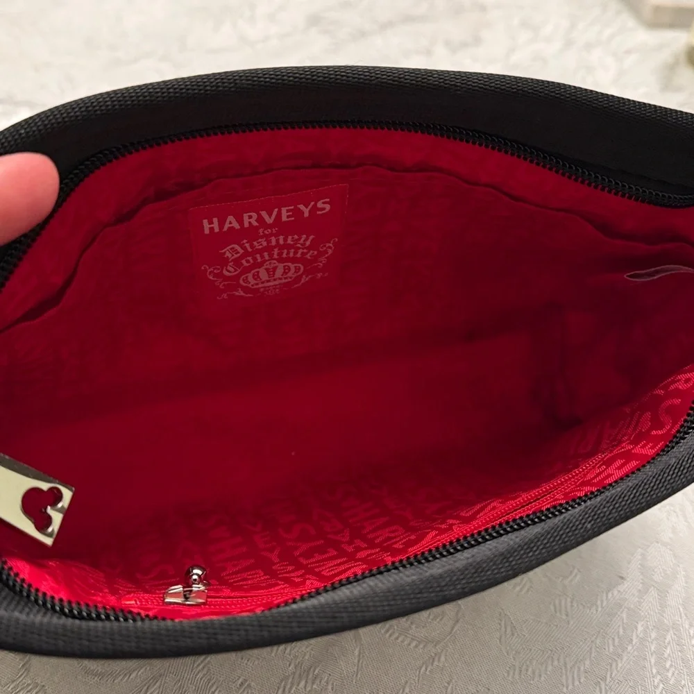 Disney Harveys Seatbelt Comic Couture Cosmetic bag❤️